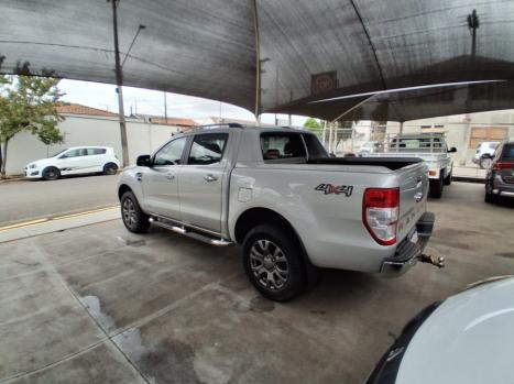 FORD Ranger 3.2 20V CABINE DUPLA 4X4 LIMITED TURBO DIESEL AUTOMÁTICO, Foto 4