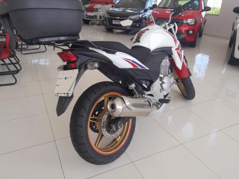 HONDA CB 300 R ESPECIAL EDITION, Foto 9