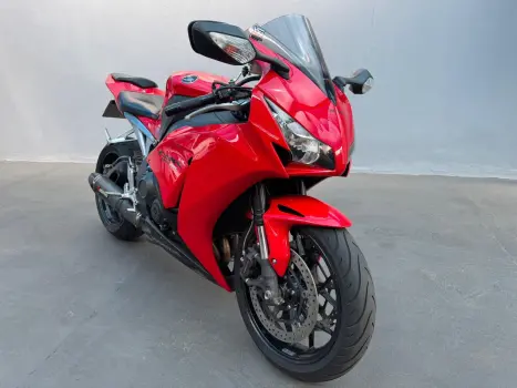 HONDA CBR 1000 RR FIRE BLADE, Foto 2