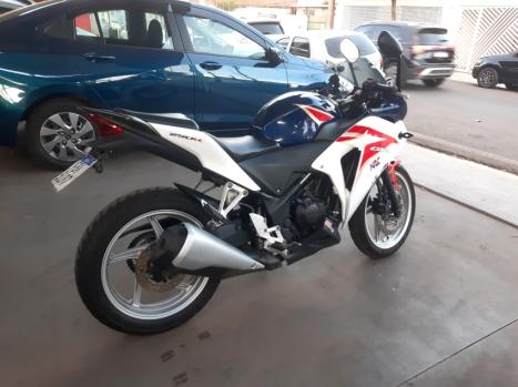 HONDA CBR 250 R, Foto 5