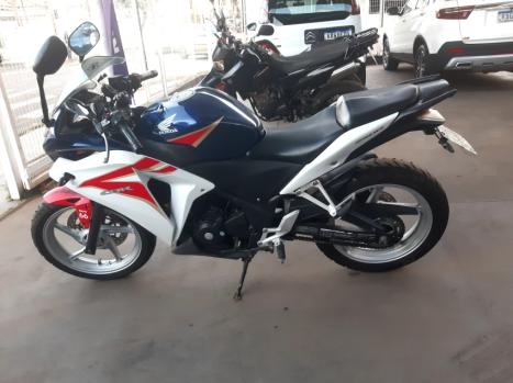 HONDA CBR 250 R, Foto 6