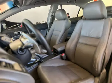 HONDA Civic 1.8 16V 4P FLEX LXL AUTOM�TICO, Foto 7