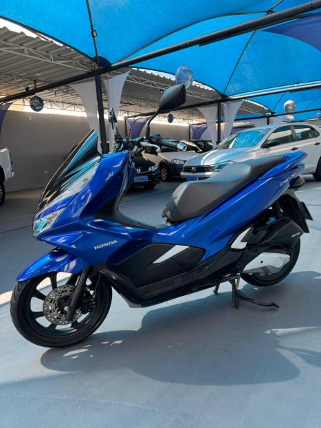 HONDA PCX 150 DLX, Foto 2