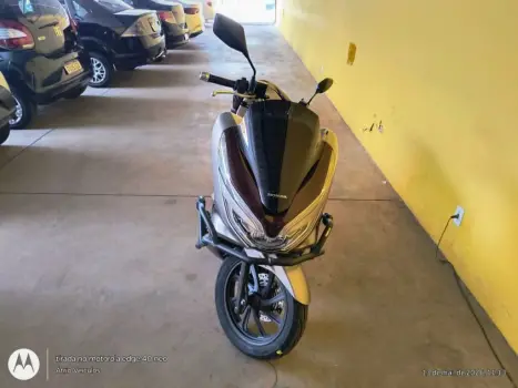 HONDA PCX 150 DLX, Foto 2