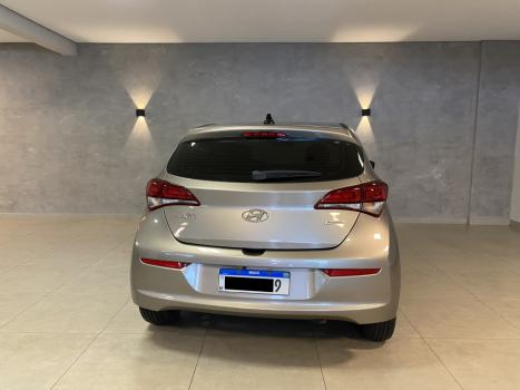 HYUNDAI HB 20 Hatch 1.6 16V 4P FLEX COMFORT PLUS AUTOM�TICO, Foto 5