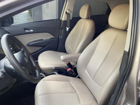 HYUNDAI HB 20 Hatch 1.6 16V 4P FLEX COMFORT PLUS AUTOM�TICO, Foto 8