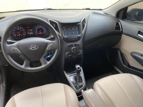 HYUNDAI HB 20 Hatch 1.6 16V 4P FLEX COMFORT PLUS AUTOM�TICO, Foto 10