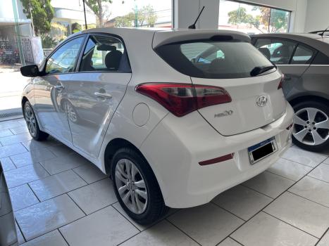 HYUNDAI HB 20 Hatch 1.6 16V 4P FLEX COMFORT PLUS, Foto 4