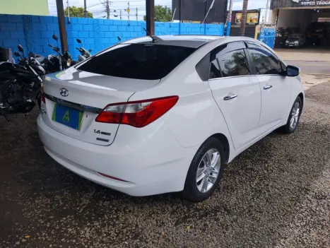 HYUNDAI HB 20 Sedan 1.6 16V 4P FLEX PREMIUM AUTOM�TICO, Foto 3