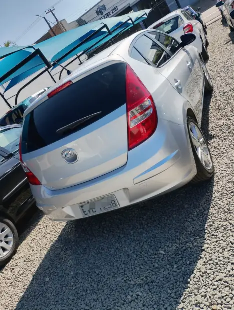 HYUNDAI I30 2.0 16V 4P, Foto 2