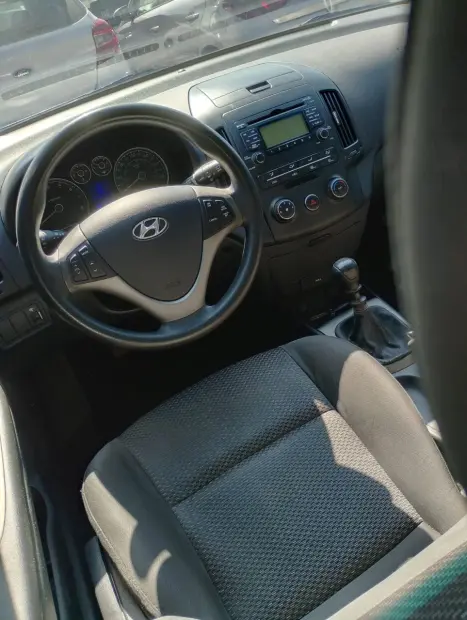 HYUNDAI I30 2.0 16V 4P, Foto 10