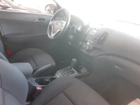 HYUNDAI I30 2.0 16V 4P GLS AUTOM�TICO, Foto 7