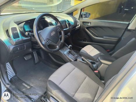 KIA Cerato Sedan 1.6 16V 4P SX E.233 AUTOM�TICO, Foto 9
