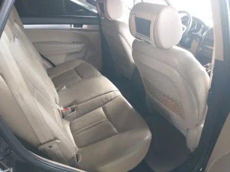 KIA Sorento 2.4 16V 4P EX AUTOMÁTICO, Foto 6 KIA Sorento 2.4 16V 4P EX AUTOMÁTICO, Foto 6