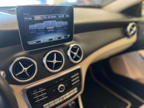 MERCEDES-BENZ GLA 200 1.6 16V 4P FLEX CGI STYLE TURBO AUTOM�TICO, Foto 6