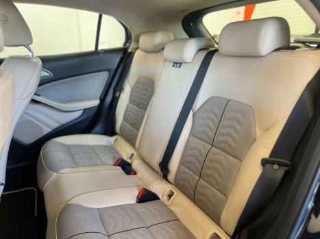 MERCEDES-BENZ GLA 200 1.6 16V 4P FLEX CGI STYLE TURBO AUTOM�TICO, Foto 9