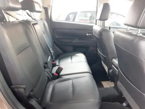 MITSUBISHI Outlander 2.0 16V 4P AUTOM�TICO, Foto 8