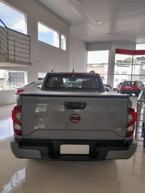 NISSAN Frontier 2.3 16V PRO4X CABINE DUPLA 4X4 BI-TURBO DIESEL AUTOMTICO, Foto 6