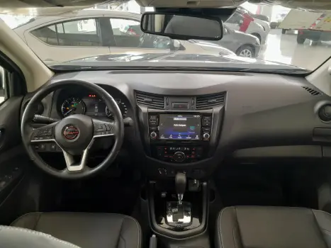NISSAN Frontier 2.3 16V PRO4X CABINE DUPLA 4X4 BI-TURBO DIESEL AUTOMTICO, Foto 10