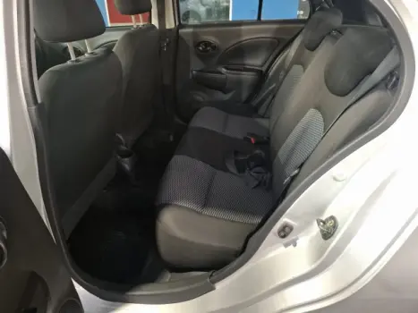 NISSAN March 1.0 16V 4P FLEX, Foto 9