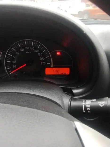 NISSAN March 1.0 16V 4P SV FLEX, Foto 13