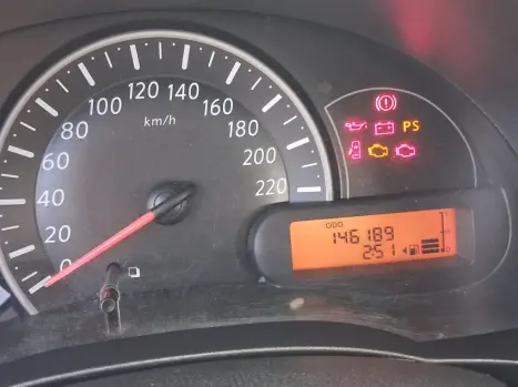 NISSAN March 1.0 16V 4P FLEX, Foto 9