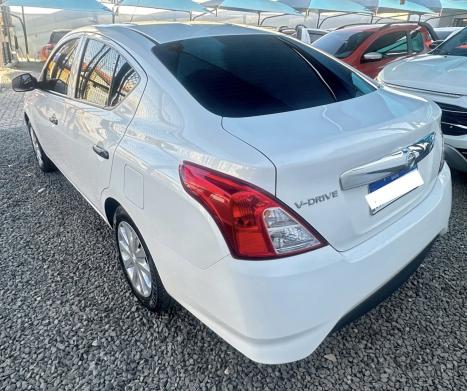 NISSAN Versa Sedan 1.6 16V 4P FLEXSTART V-DRIVE, Foto 4