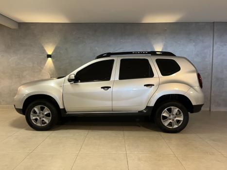 RENAULT Duster 1.6 16V 4P FLEX SCE AUTHENTIQUE X-TRONIC AUTOM�TICO, Foto 4