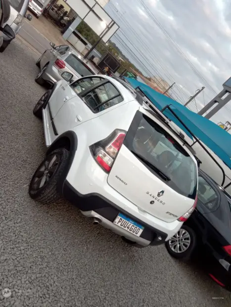 RENAULT Sandero 1.6 16V 4P FLEX STEPWAY AUTOMÁTICO, Foto 2 RENAULT Sandero 1.6 16V 4P FLEX STEPWAY AUTOMÁTICO, Foto 2