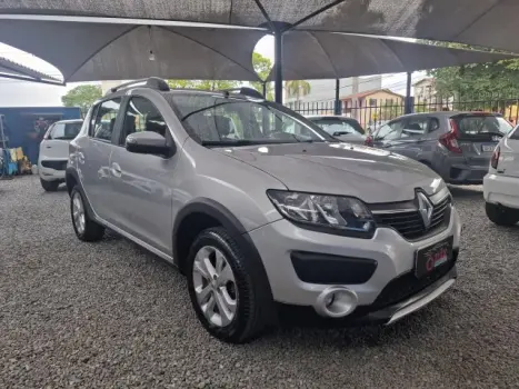 RENAULT Sandero 1.6 4P FLEX STEPWAY, Foto 3 RENAULT Sandero 1.6 4P FLEX STEPWAY, Foto 3