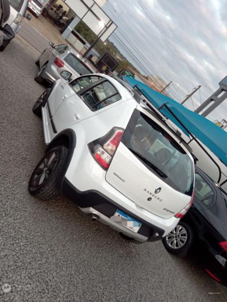 RENAULT Sandero 1.6 16V 4P FLEX STEPWAY AUTOM�TICO, Foto 6