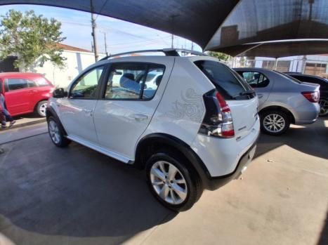 RENAULT Sandero 1.6 16V 4P FLEX STEPWAY AUTOM�TICO, Foto 4