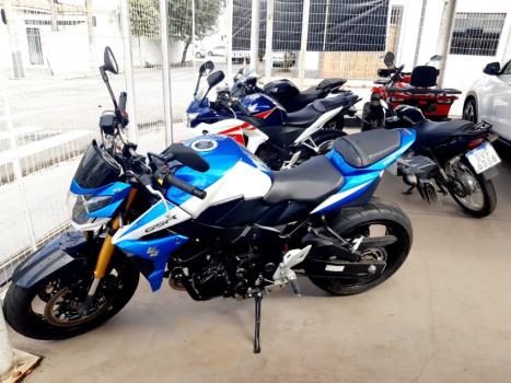 SUZUKI GSR 750 ZA, Foto 5