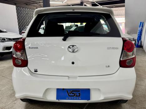 TOYOTA Etios Hatch 1.3 16V 4P FLEX X, Foto 5