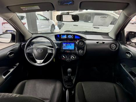 TOYOTA Etios Hatch 1.3 16V 4P FLEX X, Foto 7