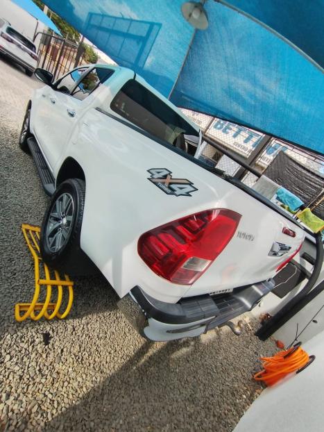 TOYOTA Hilux Caminhonete 2.8 16V SRV 4X4 DIESEL CABINE DUPLA AUTOM�TICO, Foto 4