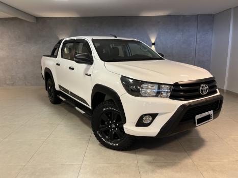 TOYOTA Hilux Caminhonete 2.8 16V 4P SR 4X4 DIESEL CHALLENGE CABINE DUPLA AUTOM�TICO, Foto 3