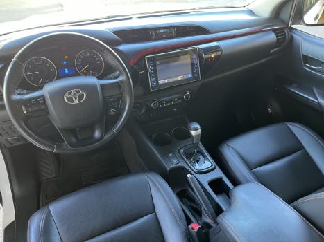 TOYOTA Hilux Caminhonete 2.8 16V 4P SR 4X4 DIESEL CHALLENGE CABINE DUPLA AUTOM�TICO, Foto 9