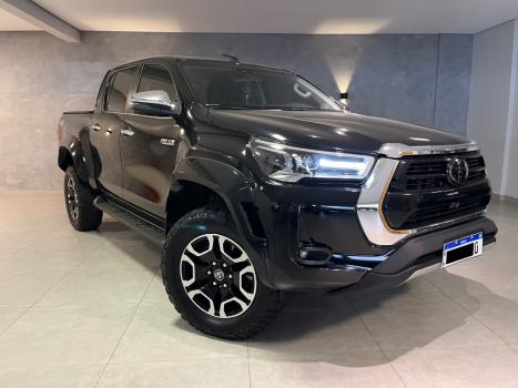 TOYOTA Hilux Caminhonete 2.8 16V SRX PLUS 4X4 TURBO DIESEL CABINE DUPLA AUTOM�TICO, Foto 2