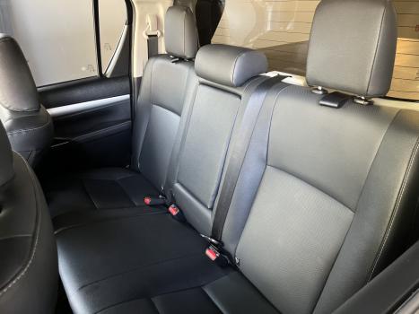 TOYOTA Hilux Caminhonete 2.8 16V SRX PLUS 4X4 TURBO DIESEL CABINE DUPLA AUTOM�TICO, Foto 6