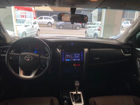 TOYOTA Hilux SW4 2.7 16V 4P SR FLEX AUTOMTICO, Foto 5