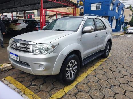 TOYOTA Hilux SW4 2.7 16V 4P SR, Foto 1