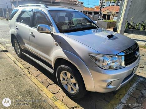 TOYOTA Hilux SW4 3.0 16V 4P SRV 4X4 TURBO DIESEL AUTOM�TICO, Foto 2