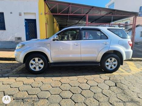 TOYOTA Hilux SW4 3.0 16V 4P SRV 4X4 TURBO DIESEL AUTOM�TICO, Foto 3