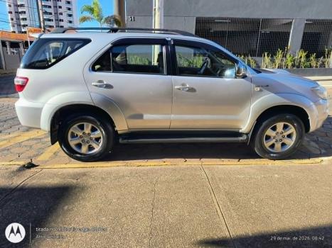 TOYOTA Hilux SW4 3.0 16V 4P SRV 4X4 TURBO DIESEL AUTOM�TICO, Foto 4