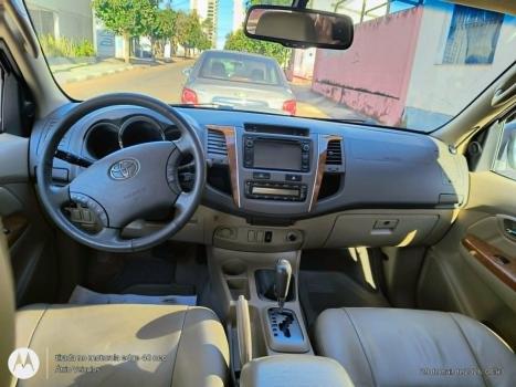 TOYOTA Hilux SW4 3.0 16V 4P SRV 4X4 TURBO DIESEL AUTOM�TICO, Foto 11