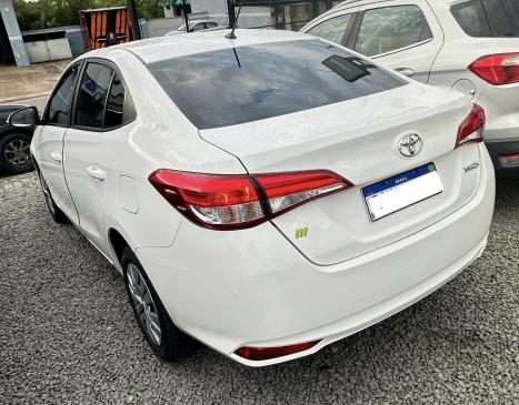 TOYOTA Yaris Sedan 1.5 16V 4P FLEX XL, Foto 2