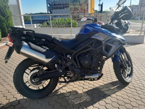 TRIUMPH Tiger 800 XRX, Foto 2