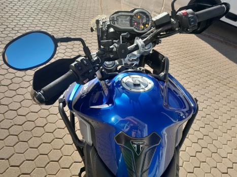 TRIUMPH Tiger 800 XRX, Foto 9