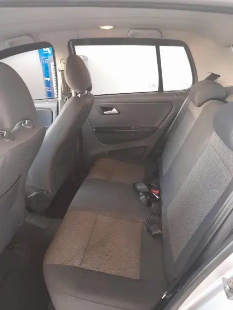 VOLKSWAGEN Fox 1.0 4P TREND FLEX, Foto 10